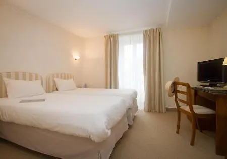 Logis & Restaurant L'ermitage Hotel