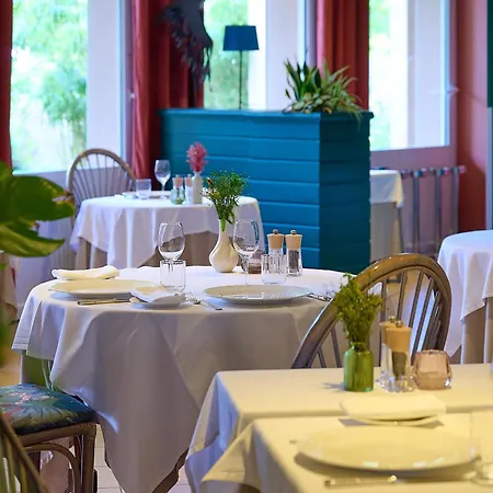 Logis & Restaurant L'ermitage 3*