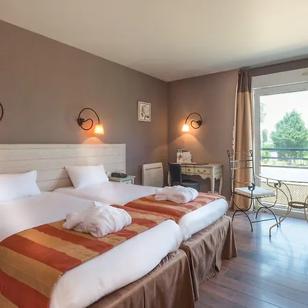 Logis & Restaurant L'ermitage Hotel 3*