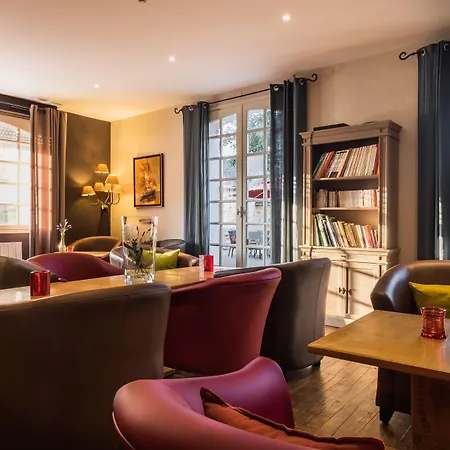 Hotel Logis & Restaurant L'ermitage 3*