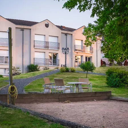 Logis & Restaurant L'ermitage 3* Saulges