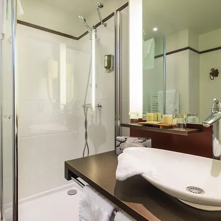 Logis & Restaurant L'ermitage 酒店