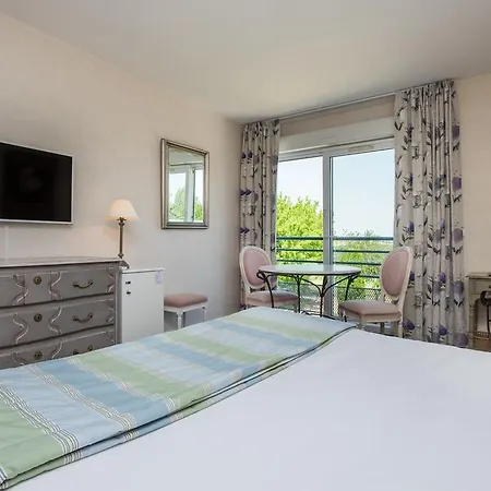 Logis L'ermitage & Restaurant 3*