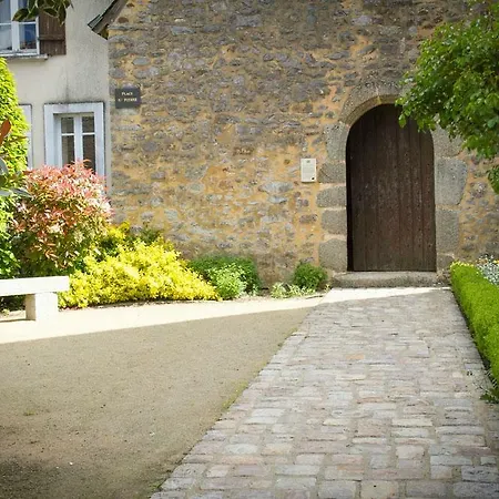 Logis & Restaurant L'ermitage 3* Saulges