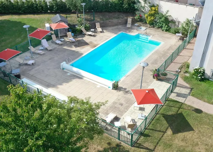 Logis & Restaurant L'ermitage 3* ソルジュ