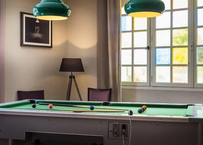 Logis & Restaurant L'ermitage 3* ソルジュ