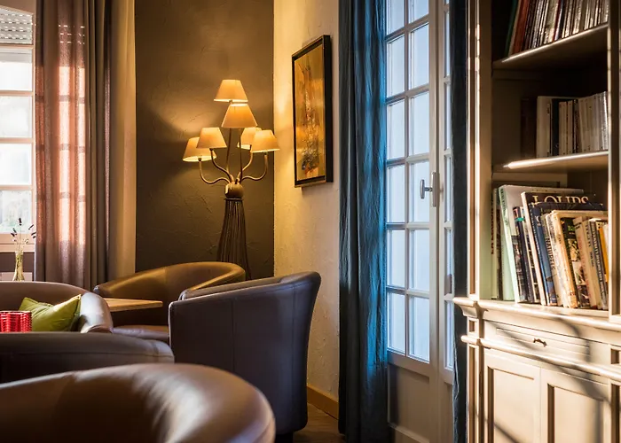 ホテル Logis & Restaurant L'ermitage