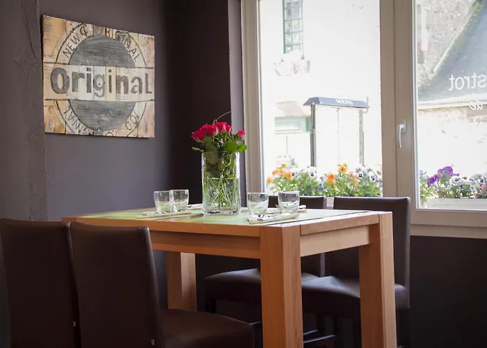 ホテル Logis & Restaurant L'ermitage