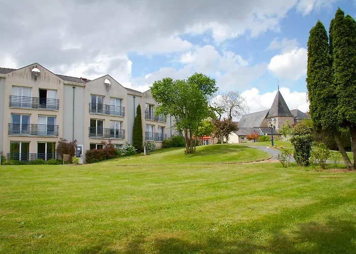 Logis & Restaurant L'ermitage ホテル 3*