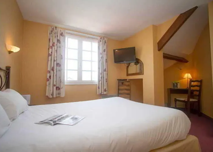 Logis L'ermitage Hôtel&restaurant Saulges