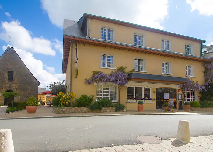 ホテル Logis & Restaurant L'ermitage 3*